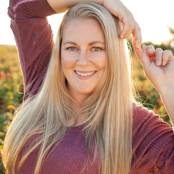 Meet your Posher, Lindsay - Picture 1 of 1